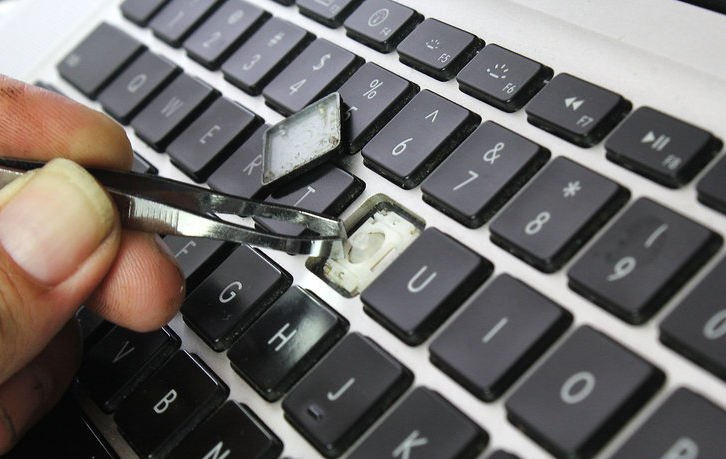  Как делается замена клавиатуры ноутбука своими силами