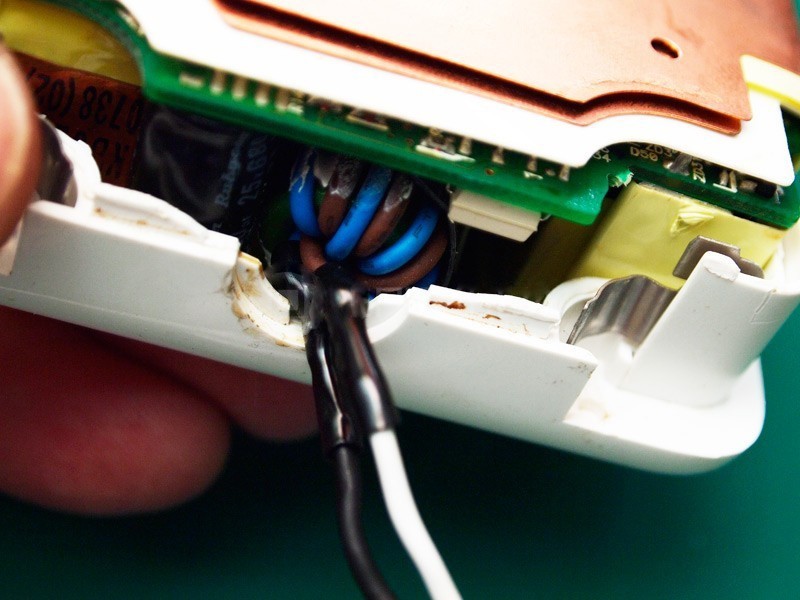 Починка зарядного устройства для MacBook Починка зарядного устройства для MacBook