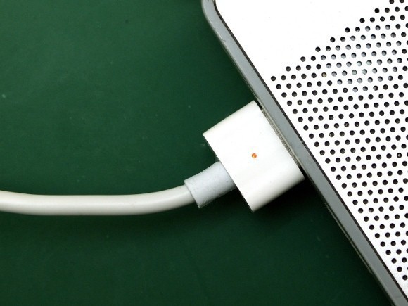 Починка зарядного устройства для MacBook Починка зарядного устройства для MacBook