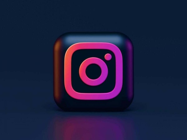 Как комментировать GIF-файлы в сообщениях Instagram
