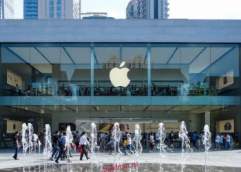 Как купить гарнитуру Apple Vision Pro AR/VR